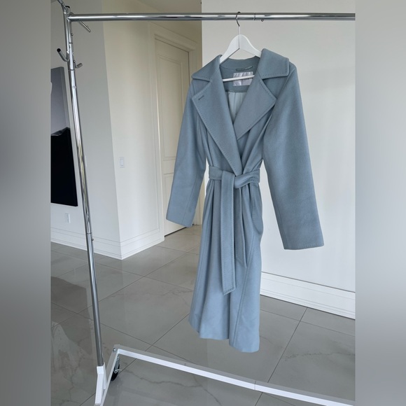 MaxMara Manuela Icon Blue Belted Coat - Picture 4 of 13